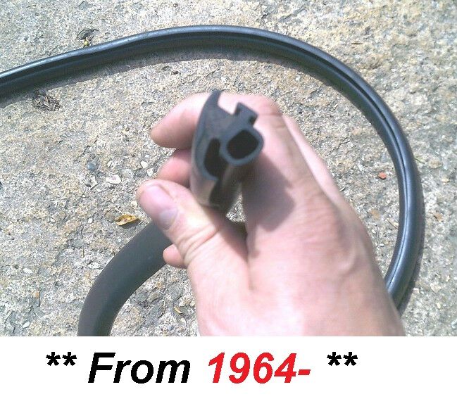 WINDSCREEN FRAME RUBBER BASE SEAL (MG Midget) (** From 1964- 79 **) 